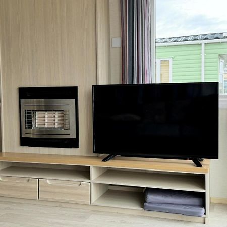 צ'אפל סנט לאונרדס Pg177 Golden Palm Resort 8 Berth Caravan With Decking מראה חיצוני תמונה